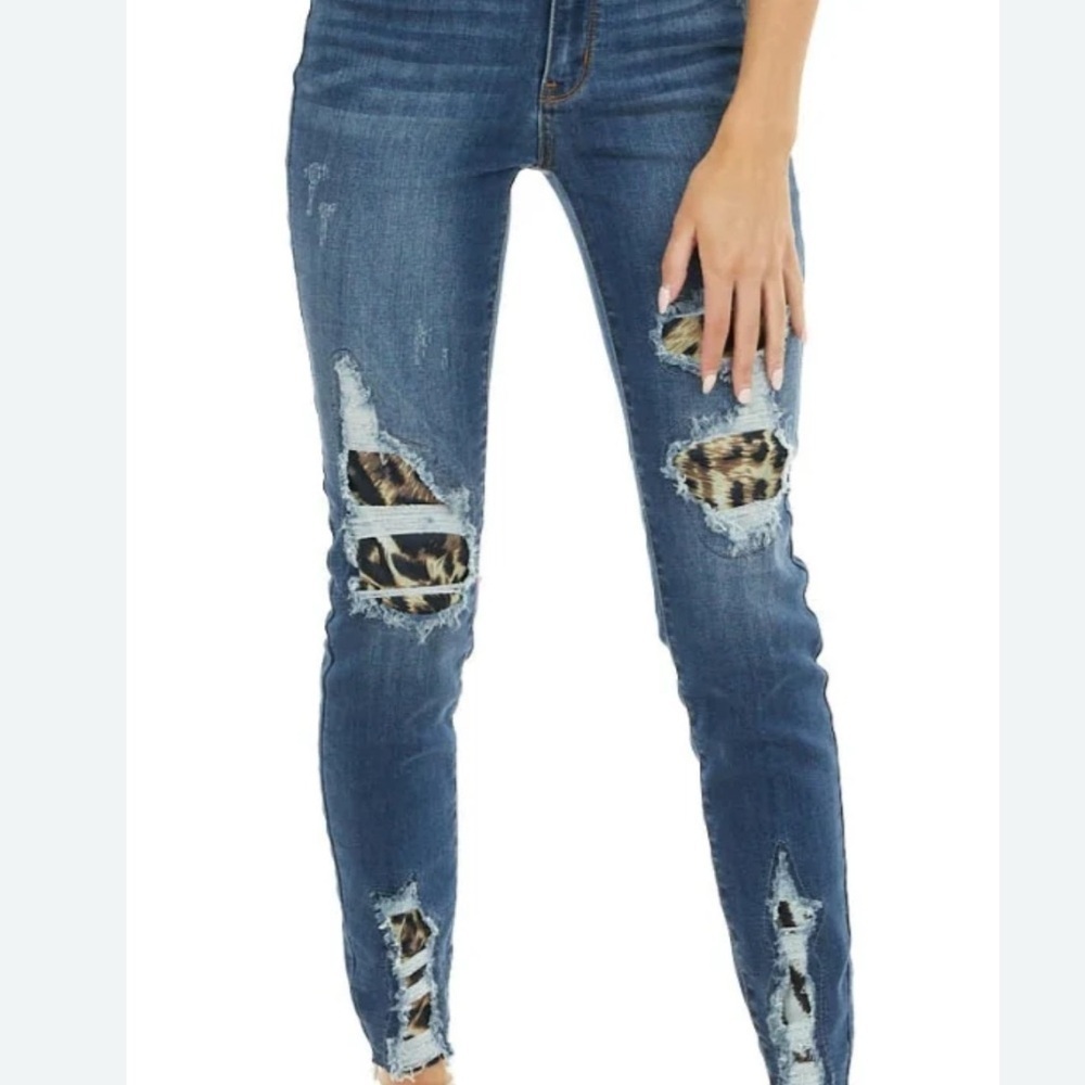 Judy Blue Women's Distressed Blue Jeans with Leopard Print Accents